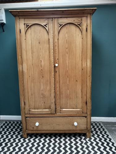 Rustic antique gothic style - rustic,