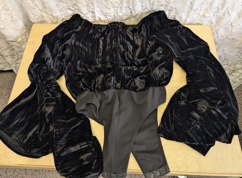 Velvet off shoulder - off,