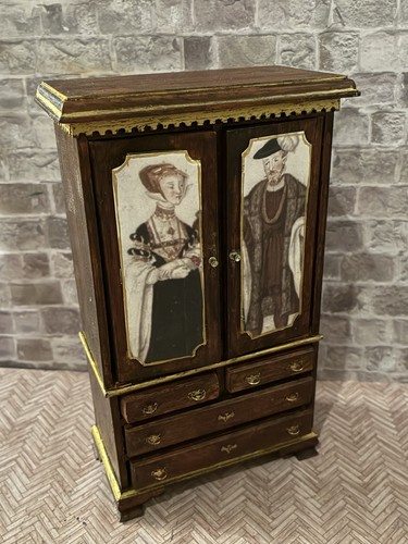Dolls house scale - dolls, 1/12