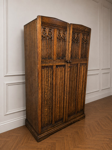 Antique gothic style oak - style,